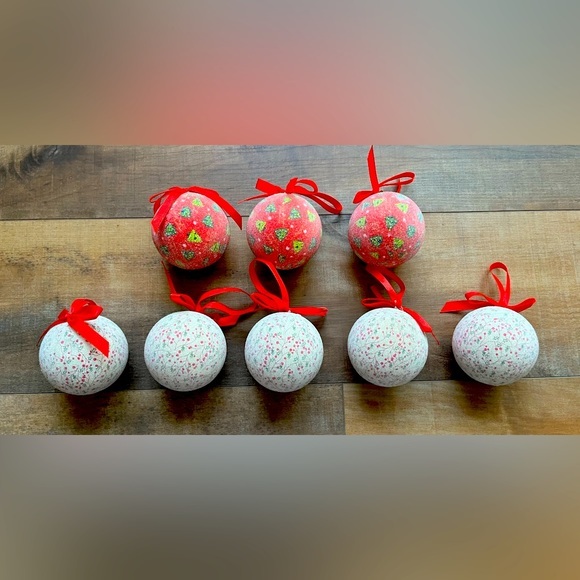 Other - Christmas Ornaments Red Cream Holly Berry Christmas Tree Frosted Round Set of 8